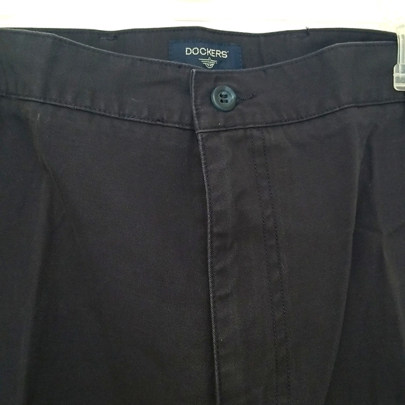 NWT Dockers khaki blue shorts - Picture 3 of 6